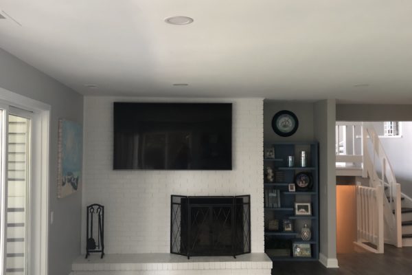Sitting Room with Flat Screen