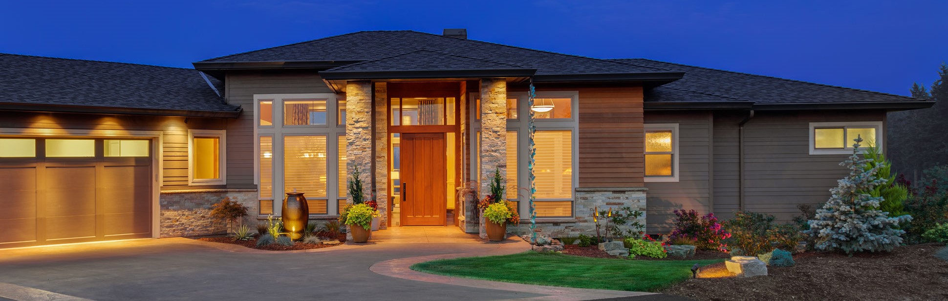 4 Reasons You Can’t Afford to Cheap Out on Outdoor Lighting