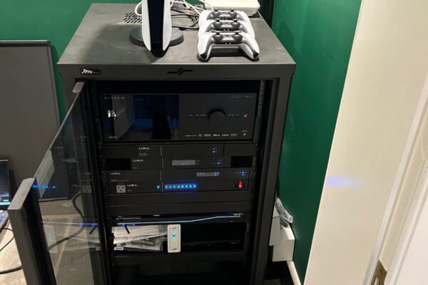 Equipment rack and gaming system
